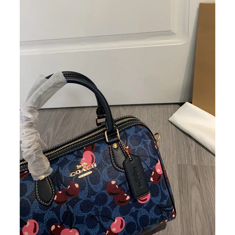 Coach Boston Pillow Bag - Picture 4 of 7